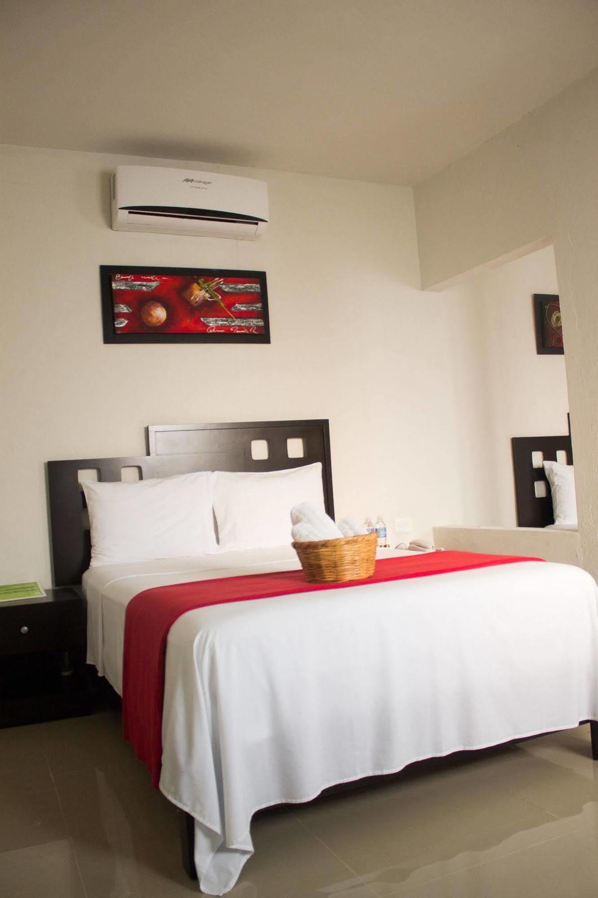 Rosvel Hotel Palenque Bagian luar foto